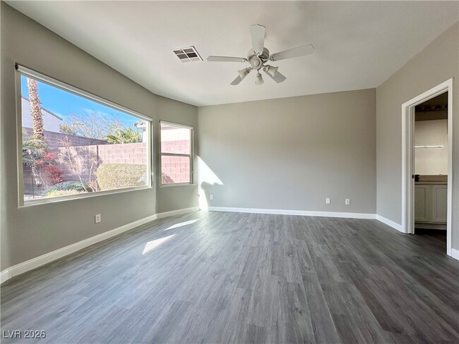 Building Photo - 2547 Belgreen St