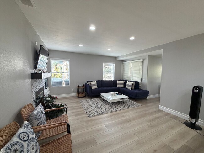 Building Photo - 29164 Greenbrier Pl