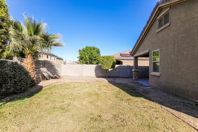 Building Photo - 2218 S 118th Ave