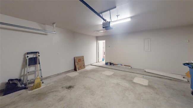 Building Photo - 21723 Chanas Ct