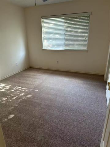 Building Photo - 10617 Pineview Ln
