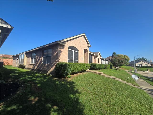Building Photo - 1205 Christa Dr
