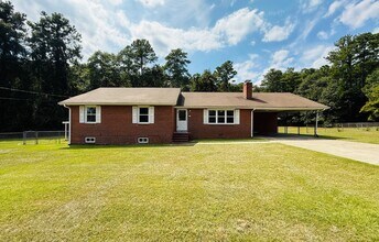 Building Photo - COMING SOON-1718 Patterson Circle