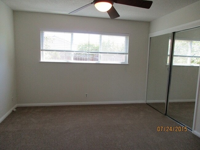Building Photo - Adorable Home with Lots of Upgrades!