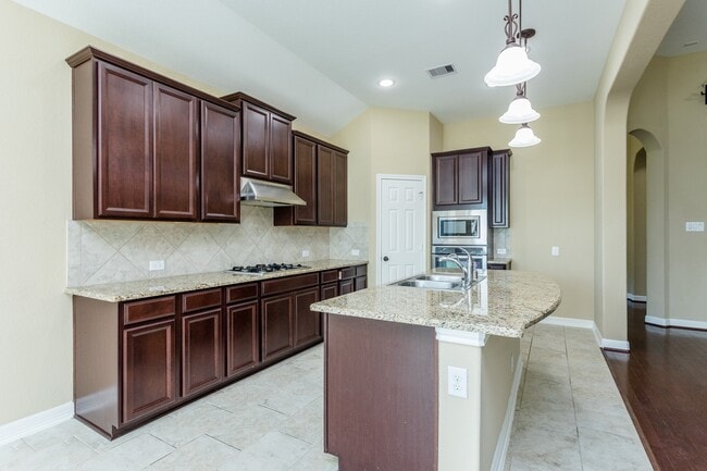 Building Photo - 7810 Deep Green Dr