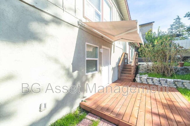 Building Photo - 961 Barkley Ct