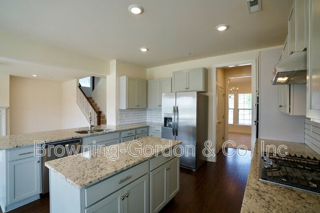 Building Photo - 797 Ravensdowne Dr
