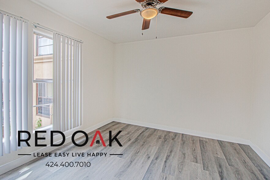 Building Photo - 8308 Crenshaw Blvd