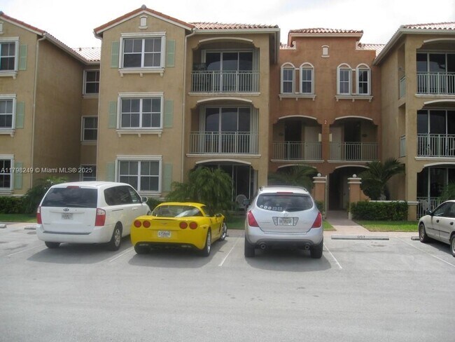 Building Photo - 6630 NW 114th Ave