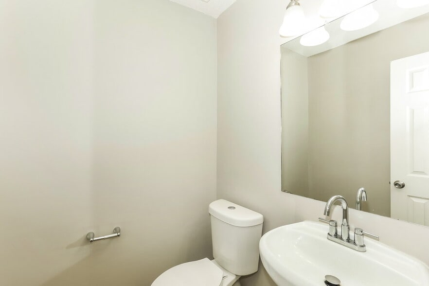 Building Photo - 936 Brisley Cir