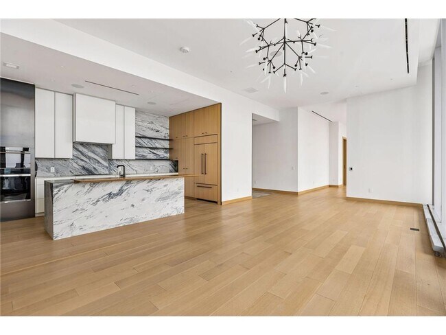 Building Photo - 255 Hennepin Ave