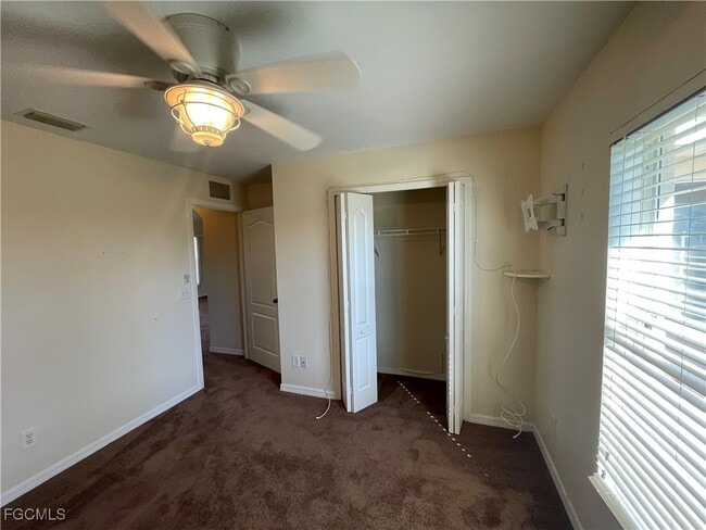 Building Photo - 2639 NW 24th Pl