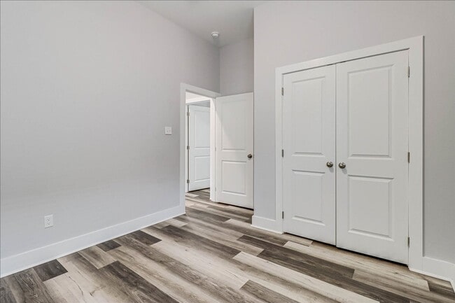 Building Photo - 5017 Moravian Dr