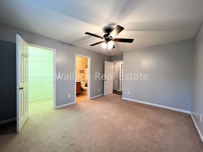 Building Photo - FOUNTAIN CITY:  2 BEDROOM, 2 BATHROOM CONDO IN MAPLE CHASE