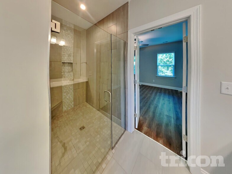 Building Photo - 571 Faye Aly