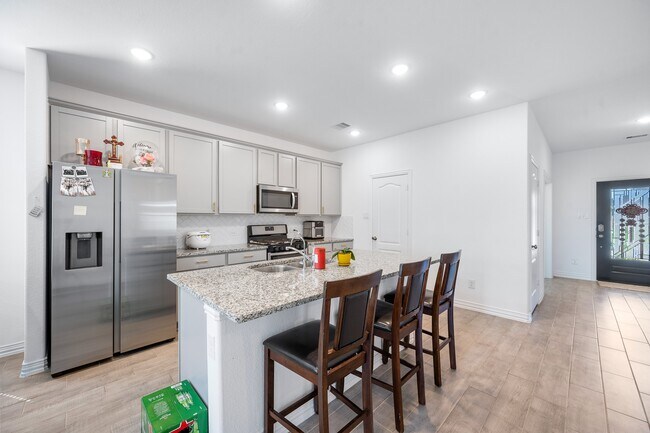 Building Photo - 31243 Conover Dr