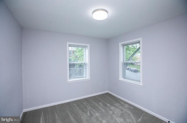 Building Photo - 1726 Redwood Ave