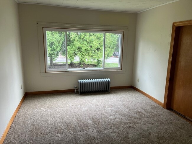 Building Photo - 46 Boudreau Ave