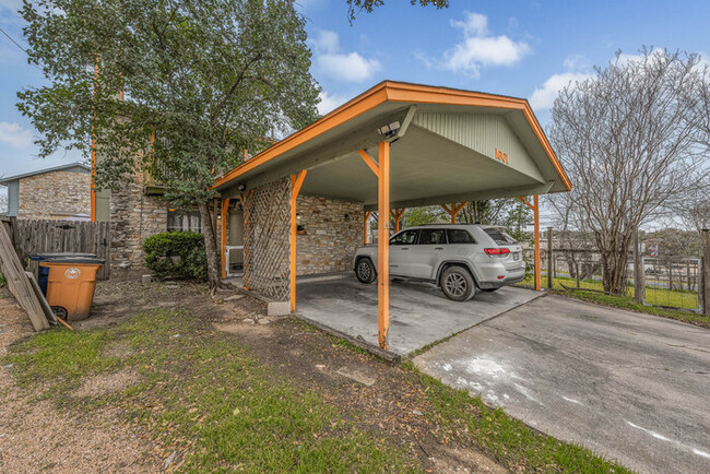 Building Photo - 1601 Taylor Gaines St