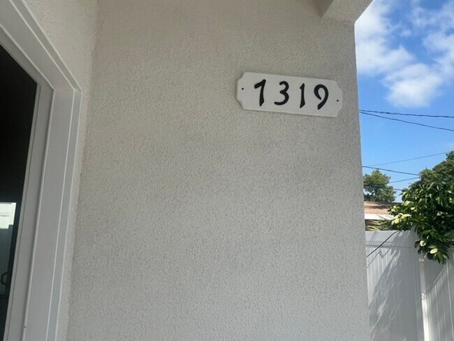 Building Photo - 7317-7321 Garden Grove Avenue