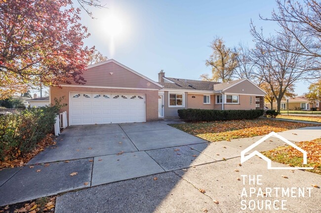 Building Photo - 7225 E Prairie Rd