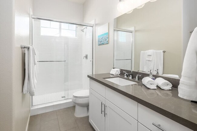 Building Photo - 1416 MacKinnon Ave