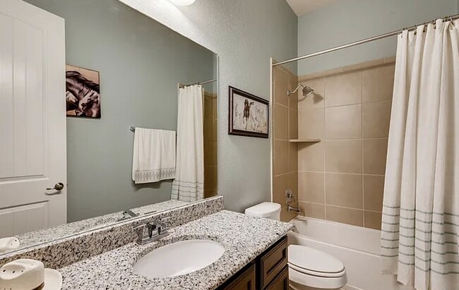Building Photo - Spacious 4-Bedroom Ranch-Style Rental with...