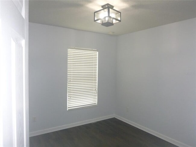 Building Photo - 967 Hill Flower Dr