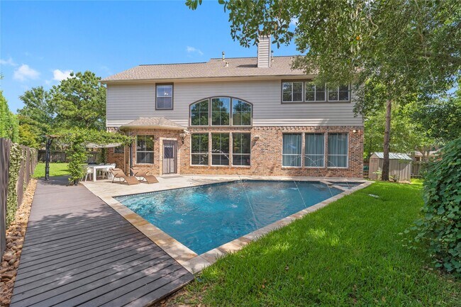 Building Photo - 18 Degas Park Dr