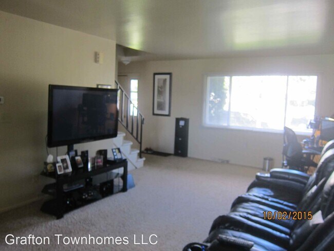 Building Photo - 102-1847 Falls Rd