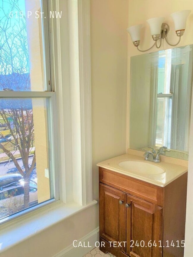 Building Photo - 615 P St NW