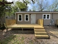 Building Photo - 209 Gertrude St