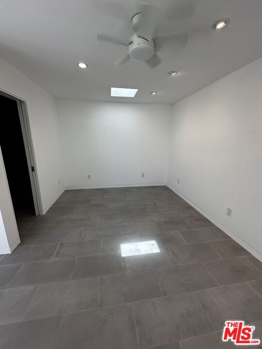 Building Photo - 1101 Palms Blvd