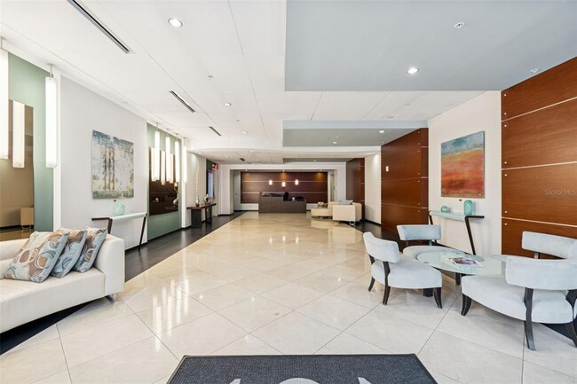 Building Photo - 101 S Eola Dr