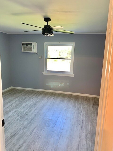 Building Photo - 879 Trace Dr