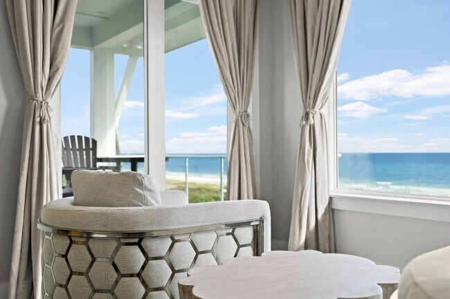 Building Photo - 14300 Front Beach Rd