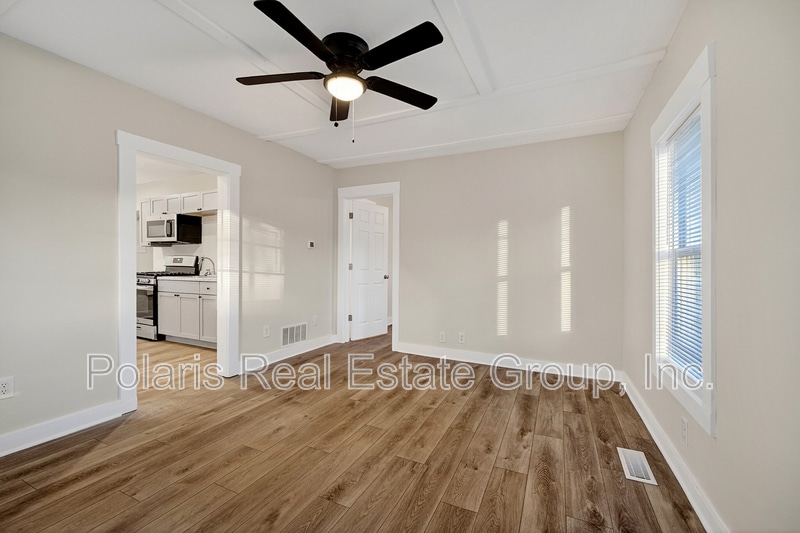 Building Photo - 1410 Hannibal St