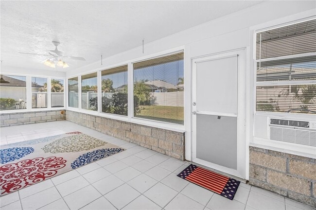 Building Photo - 5771 Timberlake Dr