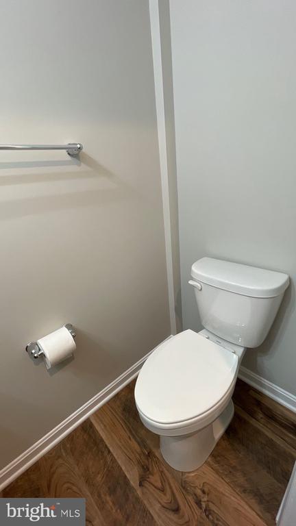 Building Photo - 10364 College Square