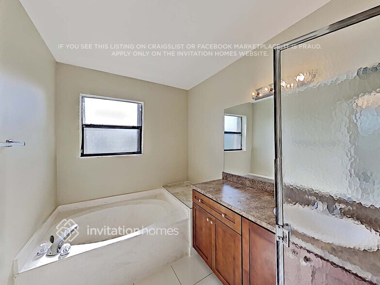 Building Photo - 3457 NW 112th Way