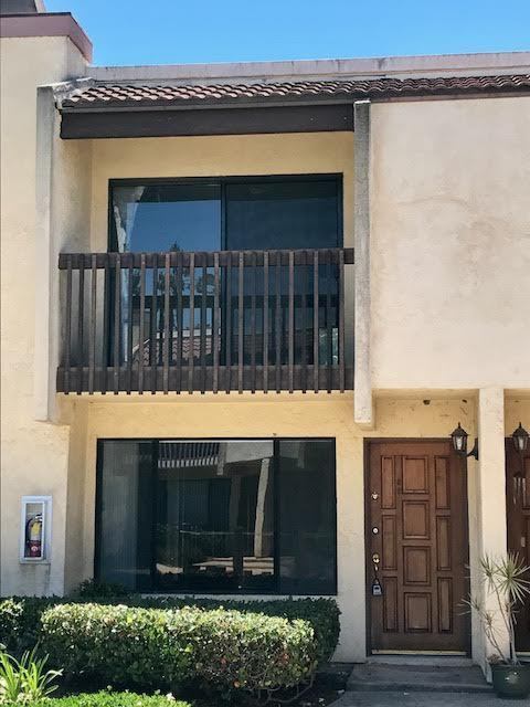 Building Photo - Enjoy the location and layout of this 2 BR, 1.5 BA at Gold Creek Townhomes.