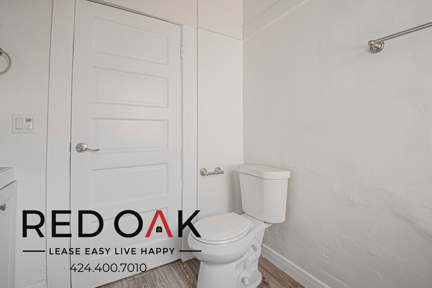 Building Photo - 2255 W 14th St