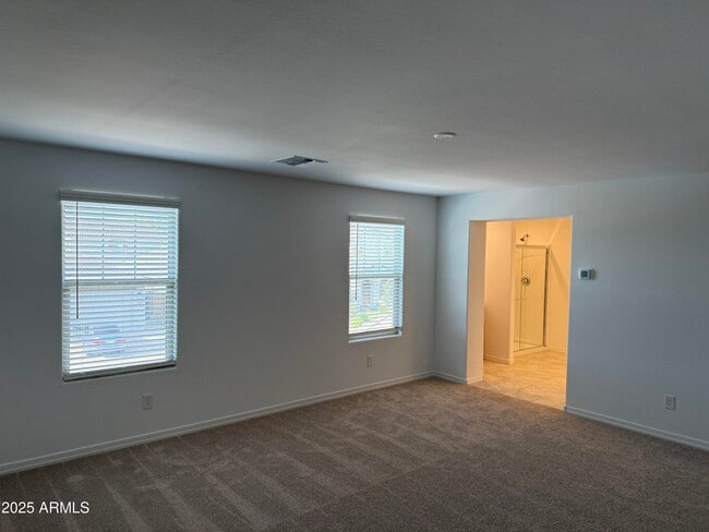 Building Photo - 10209 W Amelia Ave