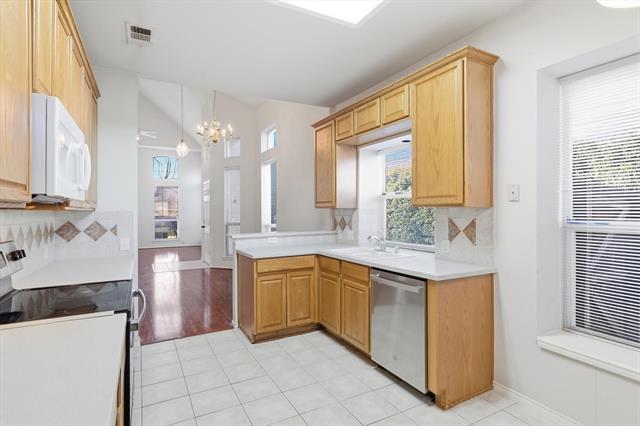 Building Photo - 11186 Still Hollow Dr