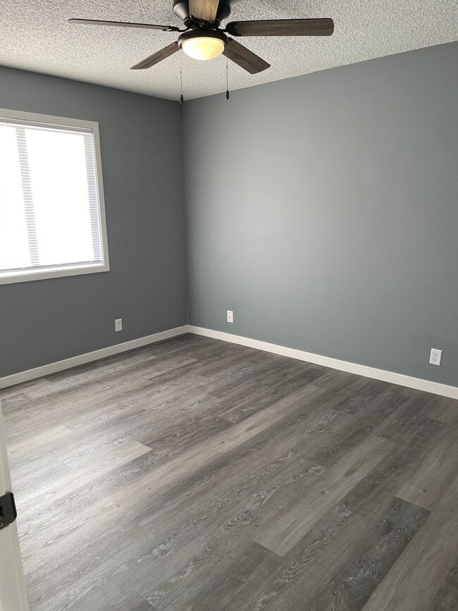 Building Photo - 3700 Paxton Dr