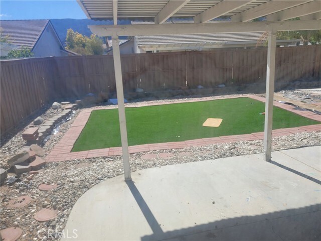 Building Photo - 18885 Oakview Way