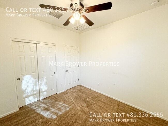 Building Photo - 27283 N 75th Dr