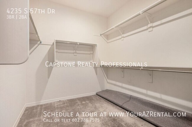 Building Photo - 4235 S 57th Dr