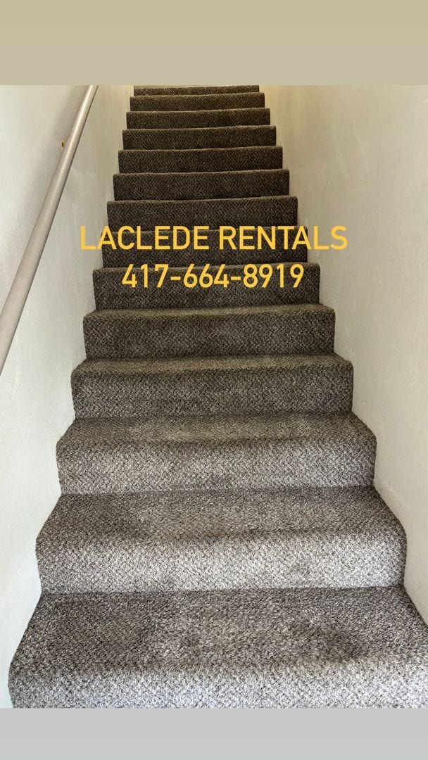 Building Photo - 3 BEDROOM 2.5 BATHROOM TOWNHOUSE FOR RENT