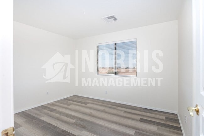 Building Photo - Beautiful Two Story Home Available Now!